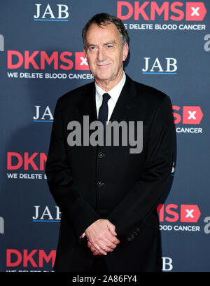 Angus Deayton während der jährlichen DKMS-grosse Liebe Gala im Roundhouse, London. Stockfoto