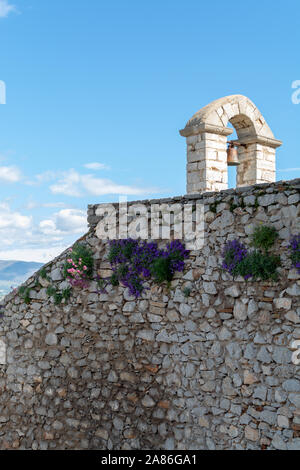 Alten venezianischen Schloß oder die Festung auf dem Hügel in wunderschönen griechischen Stadt Nafplio, Peloponnes, Griechenland Stockfoto