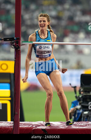 DOHA - Katar Sept. 30: yaroslava Mahuchikh der Ukraine konkurrierende im hohen Sprung final an Tag 4 der 17. IAAF Leichtathletik WM 2019, Ka Stockfoto