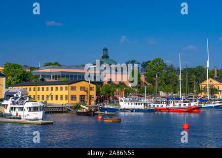 Ein Blick auf die Stockholmer Hafen in der Nähe der Nybrokajen Terminal, Stockholm, Schweden. Stockfoto