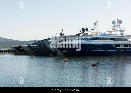 Olbia Sardinien, 19. AUGUST 2019: Maxy Yacht in den Hafen von Olbia. Stockfoto