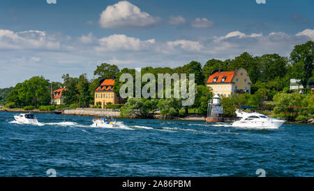 Boot Verkehr und dem Blockhusudden Kap in der Nähe von Stockholm, Schweden. Stockfoto