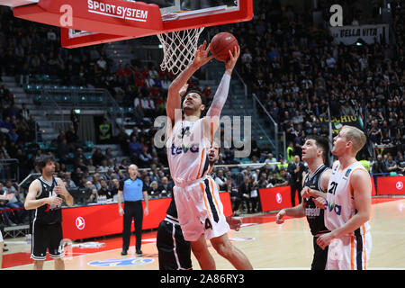 Bologna, Italien. 6 Nov, 2019. gavin Schilling (Ratiopharm Ulm) Während Segafredo Virtus Bologna vs. Ratiopharm Ulm Basketball EuroCup Meisterschaft in Bologna, Italien, 06. November 2019 - LPS/Michele Nucci Credit: Michele Nucci/LPS/ZUMA Draht/Alamy leben Nachrichten Stockfoto