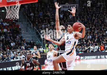 Bologna, Italien. 6 Nov, 2019. killian Hayes (Ratiopharm Ulm) Während Segafredo Virtus Bologna vs. Ratiopharm Ulm Basketball EuroCup Meisterschaft in Bologna, Italien, 06. November 2019 - LPS/Michele Nucci Credit: Michele Nucci/LPS/ZUMA Draht/Alamy leben Nachrichten Stockfoto