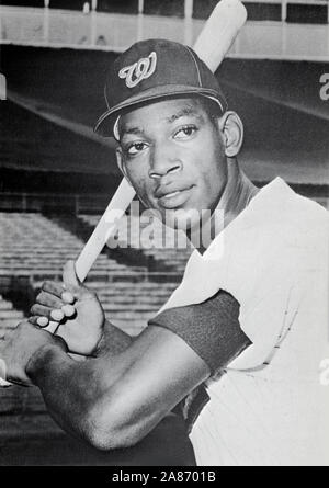 Vintage schwarz und weiß Erinnerungsfoto von Major League Baseball player Paul Casanova mit der Washington Senatoren ca. 70er Jahre. Stockfoto