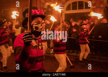 Lewes Bonfire Feier 2019 Stockfoto