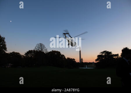 Washington, United States. 06 Nov, 2019. Präsident Donald Trump fährt das Weiße Haus für eine Reise nach Louisiana, in Washington, DC am Mittwoch, 6. November 2019. Foto von Kevin Dietsch/UPI Quelle: UPI/Alamy leben Nachrichten Stockfoto