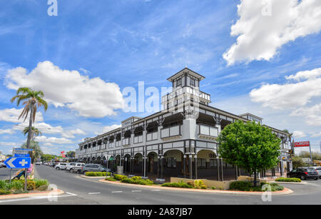 Blick auf die berühmten Victoria Hotel in Goondiwindi Hauptstraße, Queensland, Queensland, Australien Stockfoto