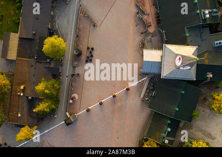 Santa Claus Village markiert den Rand des Polarkreises in Finnland Stockfoto