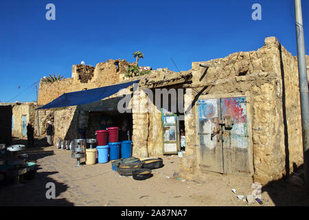 Al-Mahwit/Jemen - 03 Jan 2013: Der lokale Markt in Al-Mahwit Dorf, Jemen Stockfoto