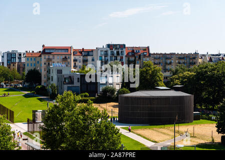Berlin, Deutschland - Juli 28, 2019: Blick auf die Gedenkstätte Berliner Mauer und die Kapelle der Versöhnung Stockfoto