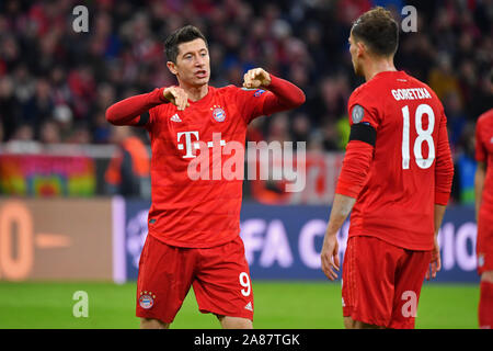 München, Deutschland. 06 Nov, 2019. Leon Goretzka (Bayern München), Bayern Munich-Olympiacos FC (Piräus) 2-0, Fußball Champions League, Gruppe B, Gruppe, 4. Spieltag, am 06.11.2019. ALLIANZAREN A. DFL VERORDNUNG UNTERSAGEN DIE VERWENDUNG VON Fotografien als BILDSEQUENZEN UND/ODER QUASI-VIDEO. | Verwendung der weltweiten Kredit: dpa/Alamy leben Nachrichten Stockfoto