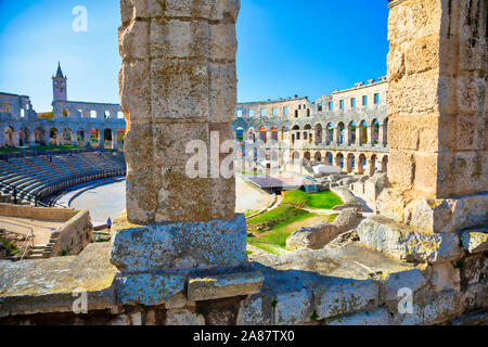 Arena in Pula, Kroatien. Ruinen der römischen Amphitheater bewahrt. UNESCO-Weltkulturerbe. Bild Stockfoto