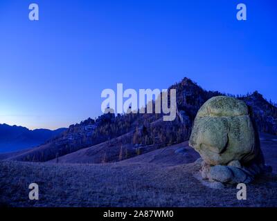 Dawn, Felsformationen in Terelj Nationalpark Gorchi, Ulan Bator, Mongolei Stockfoto