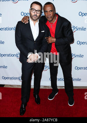 Beverly Hills, Vereinigte Staaten. 06 Nov, 2019. BEVERLY HILLS, LOS ANGELES, Kalifornien, USA - November 06: Jeremy Piven und Sugar Ray Leonard kommen an der Operation Smile Hollywood Nacht 2019 Im Beverly Hilton Hotel am 6. November 2019 in Beverly Hills, Los Angeles, Kalifornien, USA zu kämpfen. (Foto von Xavier Collin/Image Press Agency) Quelle: Bild Presse Agentur/Alamy leben Nachrichten Stockfoto