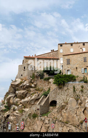 Die gipfelstadt Granit Gebäuden von Sartene im Corse-du-Sud Departement von Frankreich auf der Insel Korsika. Stockfoto