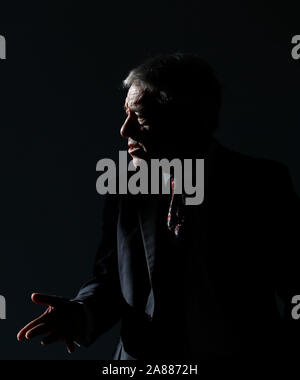 London, Großbritannien. 6 Nov, 2019. John Bercow nimmt an der Foreign Press Association (FPA) briefing in London, Großbritannien An November 6, 2019. Labour MP Lindsay Hoyle war am Montag gewählt John Bercow als Sprecher des britischen Unterhauses, einer der wichtigsten Jobs in der britischen Politik zu folgen. Credit: Han Yan/Xinhua/Alamy leben Nachrichten Stockfoto