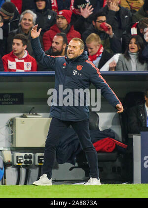 Champions League, Munich-Piraeus, München, 6. November 2019. Hansi FLICK, FCB-Trainer der FC BAYERN MÜNCHEN - Olympiakos Piräus Piräus UEFA Fußball Champions League, München, November 06, 2019, Saison 2019/2020, Gruppenphase, Gruppe B, FCB, Rot, Bayern, München © Peter Schatz/Alamy leben Nachrichten Stockfoto