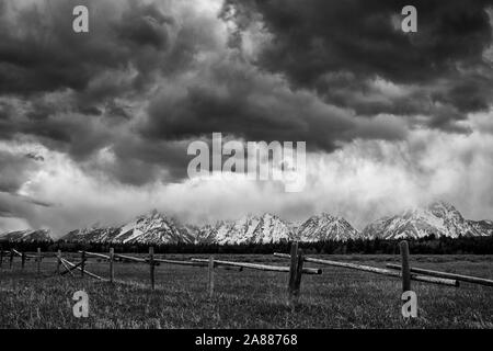 Ein Sturm in die Grand Teton Berge, Grand Teton National Park, Wyoming, USA Stockfoto