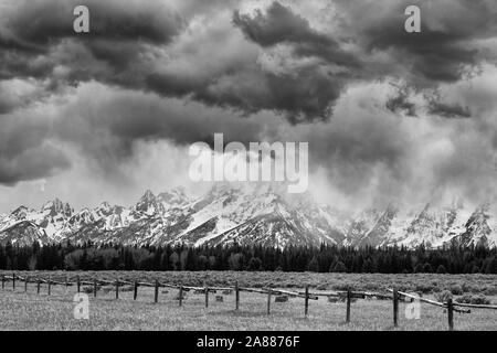 Ein Sturm in die Grand Teton Berge, Grand Teton National Park, Wyoming, USA Stockfoto