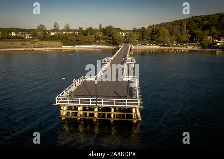 Luftaufnahme auf Pier in Gdynia Orlowo. Stockfoto