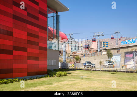 Mi Teleférico auch als Teleférico La Paz - El Alto bekannt, ist eine Luftseilbahn städtischen Nahverkehrssystem, das La Paz - El Alto metropolitan area in Bolivien Stockfoto