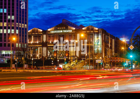 Essen, Ruhrgebiet, Nordrhein-Westfalen, Deutschland - Colosseum Theater, Musical Theater und Event Halle am Berliner Platz in der Innenstadt von Essen, t Stockfoto