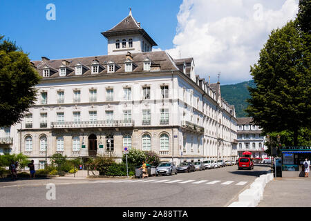 Bagneres-de-Luchon (Südwesten Frankreichs). Luchon-Superbagneres, genannt die "Königin der Pyrenäen", ein Spa und Ski Resort im Südwesten Frankreichs, Stockfoto