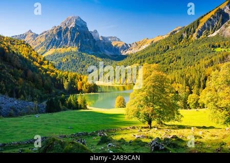 Obersee, Brünnelistock - 2133 m, Glarus, Schweiz Stockfoto