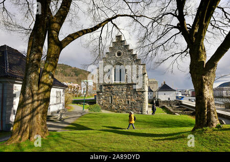 Die Festung Bergenhus (Bergenhus Festning) stammt aus dem 13. Jahrhundert und ist eines der ältesten und am besten erhaltenen Burgen in Norwegen. Bergen, Norw Stockfoto