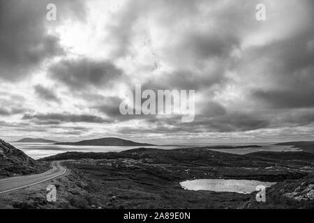 Blick Richtung Taransay von der Straße nach Huisinis, Harris, Äußere Hebriden, Schottland Stockfoto