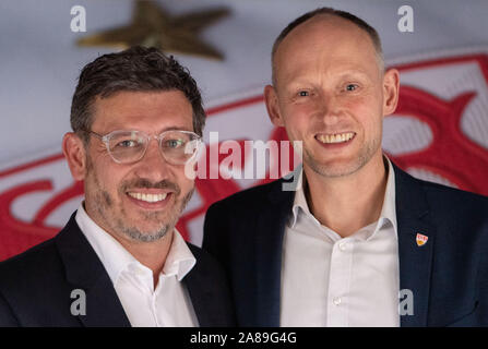 Stuttgart, Deutschland. 07 Nov, 2019. Christian Riethmüller (r) und Claus Vogt eine Pressekonferenz teilnehmen. Der Beirat der zweiten Liga Verein nominiert Vogt und riethmüller als Präsidentschaftskandidaten für die Generalversammlung am 15. Dezember. Credit: Marijan Murat/dpa/Alamy leben Nachrichten Stockfoto