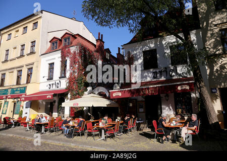 Krakau. Krakau. Polen. Kazimierz, dem ehemaligen jüdischen Viertel. Restauration Gärten in der Szeroka Straße, Zentrum der jüdischen Stadt. Stockfoto