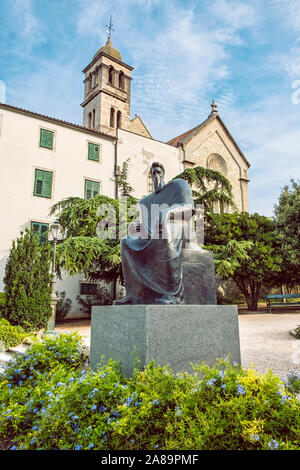 Kirche und Kloster St. Frane, Sibenik, Kroatien. Reiseland. Religiöse Architektur. Stockfoto