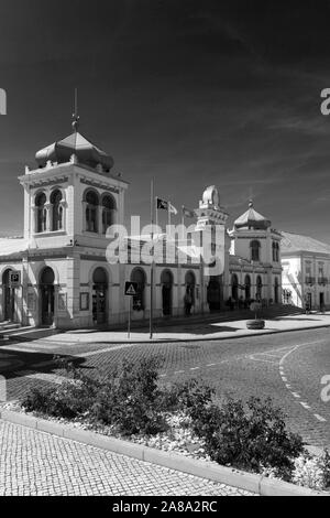 Die Maurische Markt Gebäude inspiriert, Loule, Algarve, Portugal, Europa Stockfoto