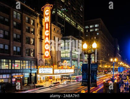 Die Chicago Theater bei Nacht - Wahrzeichen Stockfoto