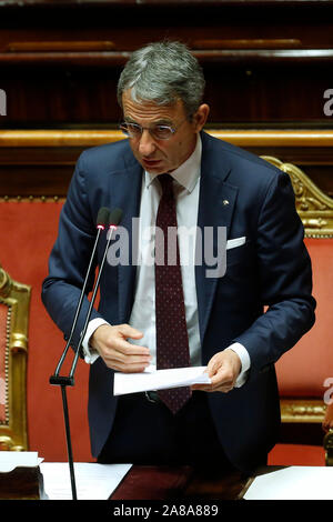 Rom, Italien. 07 Nov, 2019. Minister für Umwelt Sergio Costa Rom 7. November 2019. Senat. Die Fragestunde. Foto Samantha Zucchi Insidefoto Credit: insidefoto Srl/Alamy leben Nachrichten Stockfoto