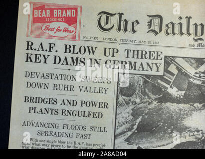 Die vordere Seite des Daily Telegraph (Nachbau), 18. Mai 1943, dem Tag nach dem Dam Busters Raid. Stockfoto