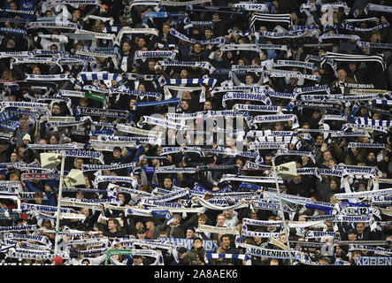 Kopenhagen, Dänemark. 7 Nov, 2019. FC Kopenhagen Fans während der UEFA Europa League Fußball Match zwischen dem FC Kopenhagen und Dynamo Kiew im Fall Telia Parken, Kopenhagen, Dänemark. Credit: Lars Moeller/ZUMA Draht/Alamy leben Nachrichten Stockfoto