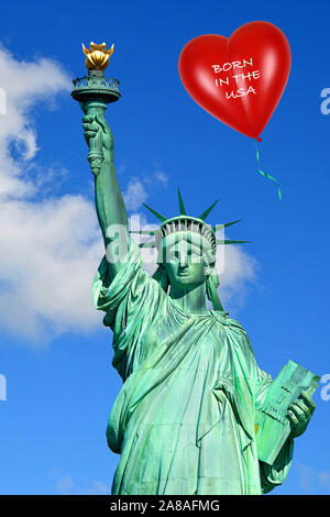 Lady Liberty, USA, Herzform, Luftballon, Herzluftballon, Geboren in den USA, Freiheitsstatue, Stockfoto