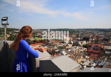 Blick vom Rathausturm, Lviv, Ukraine Stockfoto