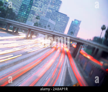 USA, Kalifornien, Los Angeles, Autobahn Verkehr in Los Angeles City Stockfoto