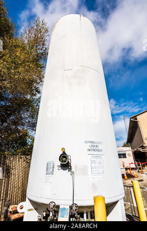 Okt 18, 2019 Berkeley/CA/USA - tiefgekühlt verflüssigter Stickstoff Tank am Lawrence Berkeley National Laboratory (LBNL) Stockfoto