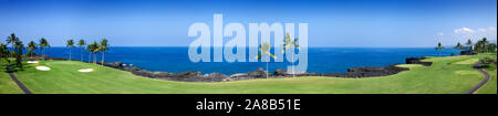 Bäume in einem Golfplatz, Kona Country Club Ocean Course, Kailua Kona, Hawaii Stockfoto