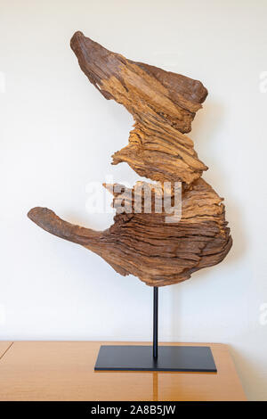 Die moderne Holz Dekorative eiche Skulptur. Stockfoto