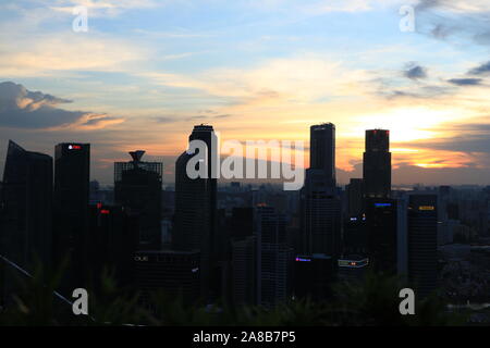 Singapur bei Nacht Stockfoto