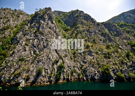 Treska Fluss überqueren der Matka Canyon, Mazedonien Stockfoto