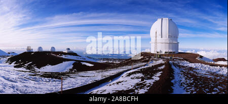 Observatorium auf einem Berg, Mauna Kea Observatorium, Mauna Kea, Big Island, Hawaii, USA Stockfoto