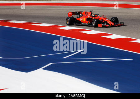 Ferrari Formel 1-Fahrer Sebastian Vettel fährt in einem freien Training, 2019 United States Grand Prix im Stromkreis des Americas Austin Texas Stockfoto