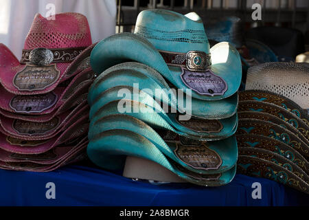 Cowboy Hüte in einem Shop, der Amerika shop, Austin, Texas Stockfoto